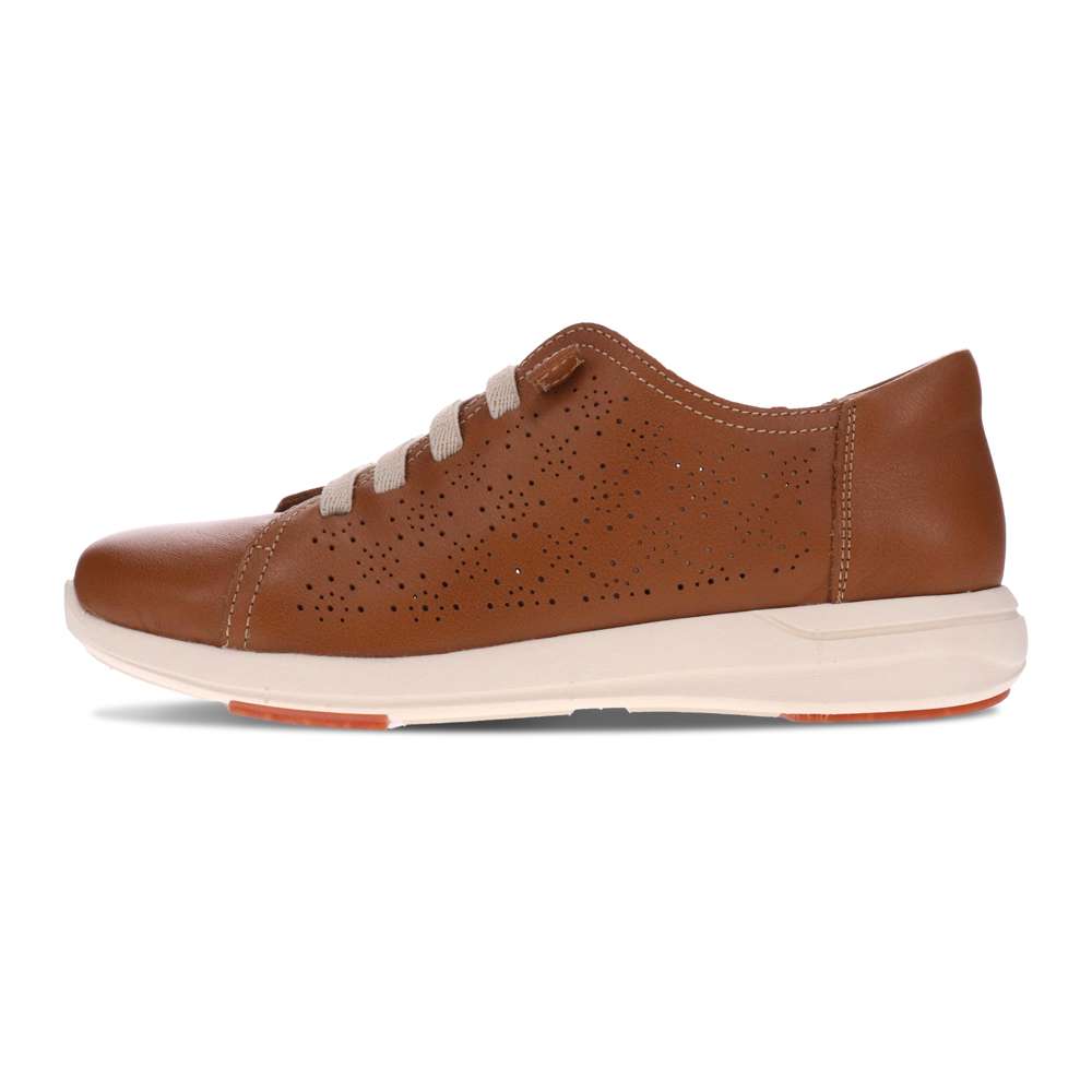 Nile Sneaker - Tan