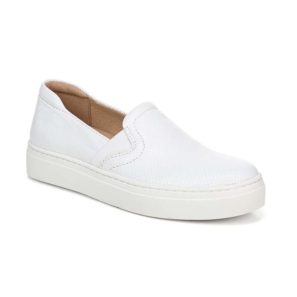 Carly 3 Slip-On Sneaker - White