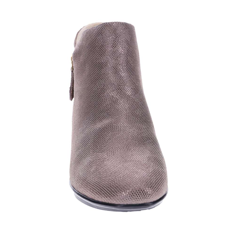 Damascus Boot - Champagne Angle
