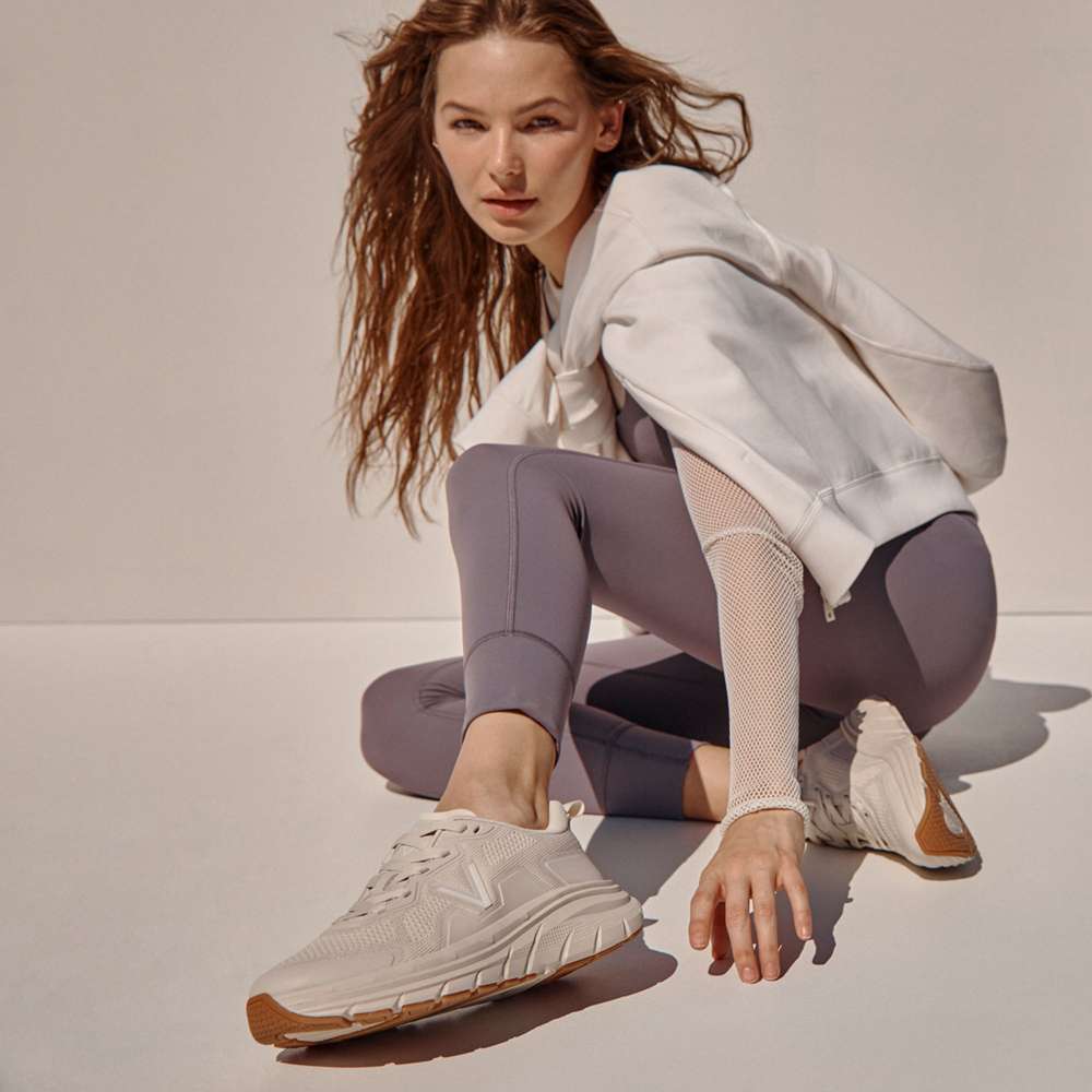 Walk Max Lace Up Sneaker - White