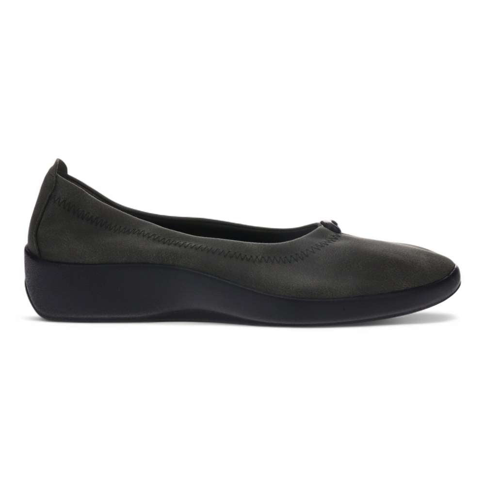 Kaylee Casual Slip-On - Olive