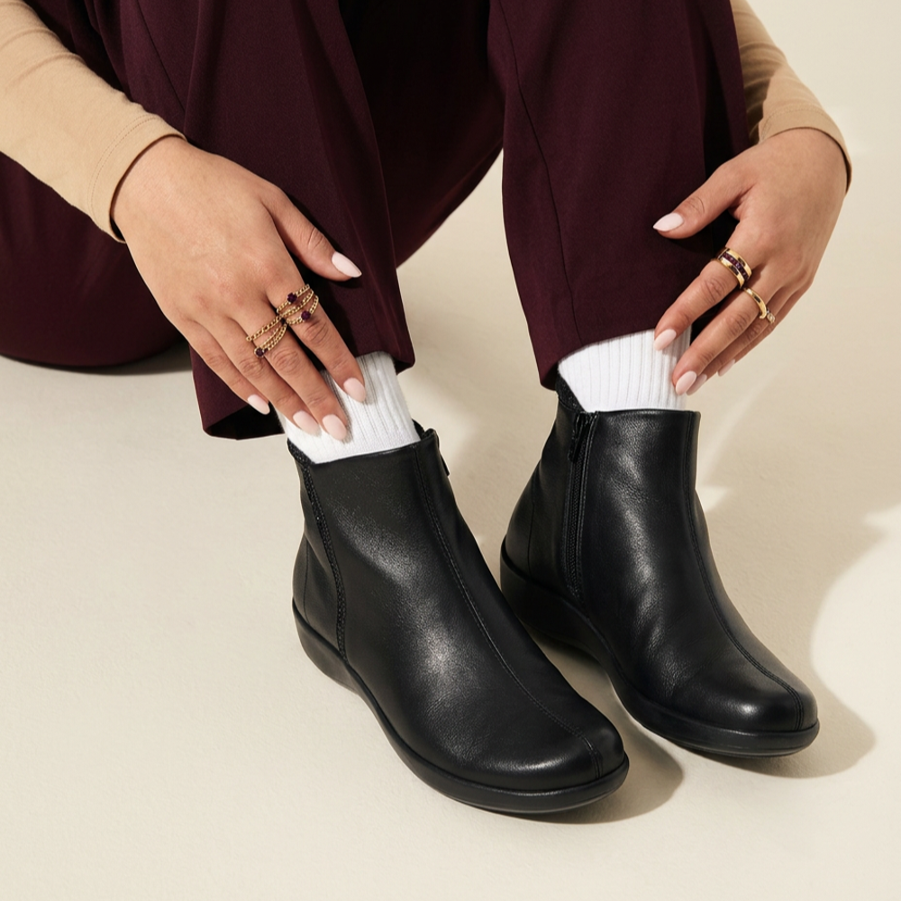 Aberdeen Boot - Black Stretch