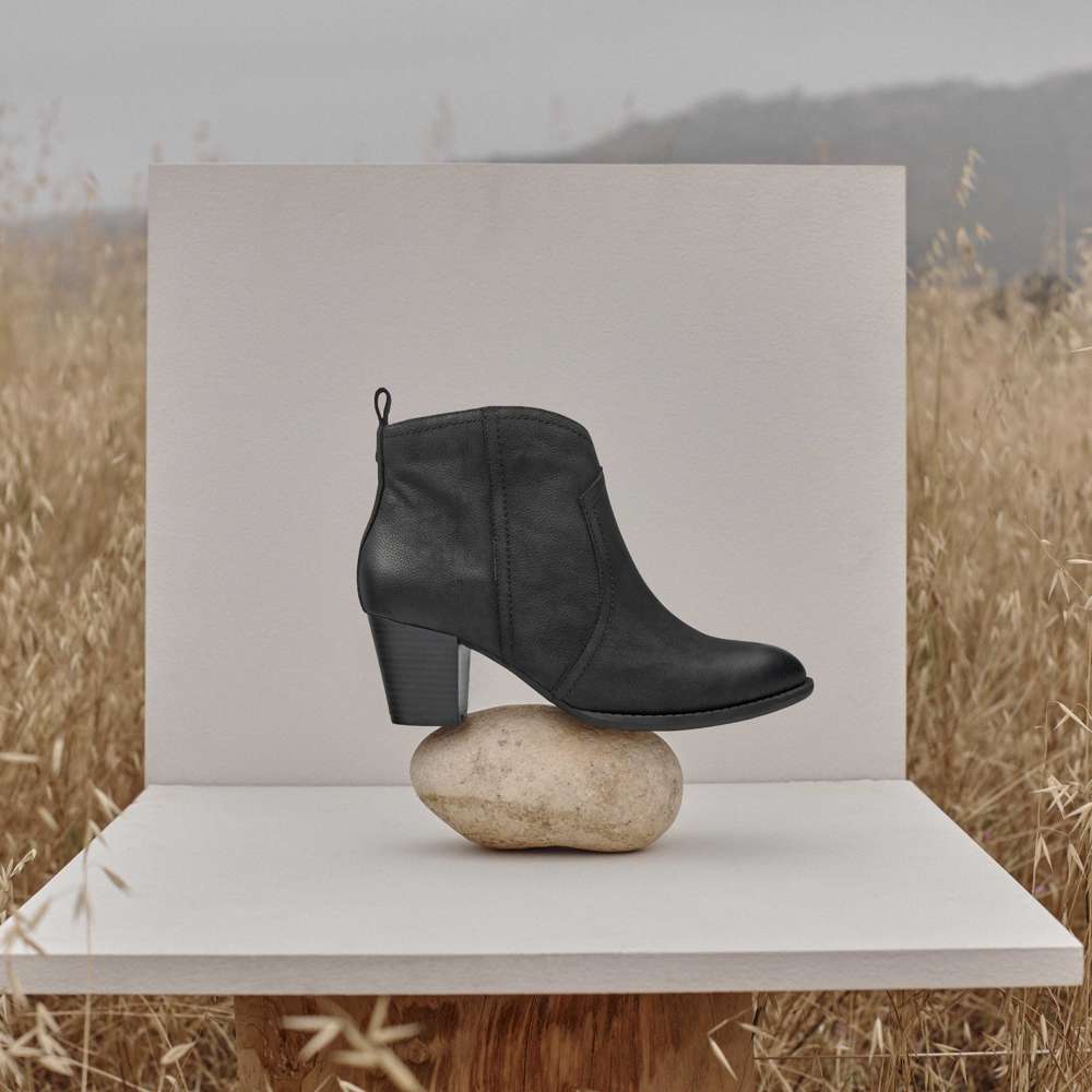 Raina Heeled Ankle Boot - Black