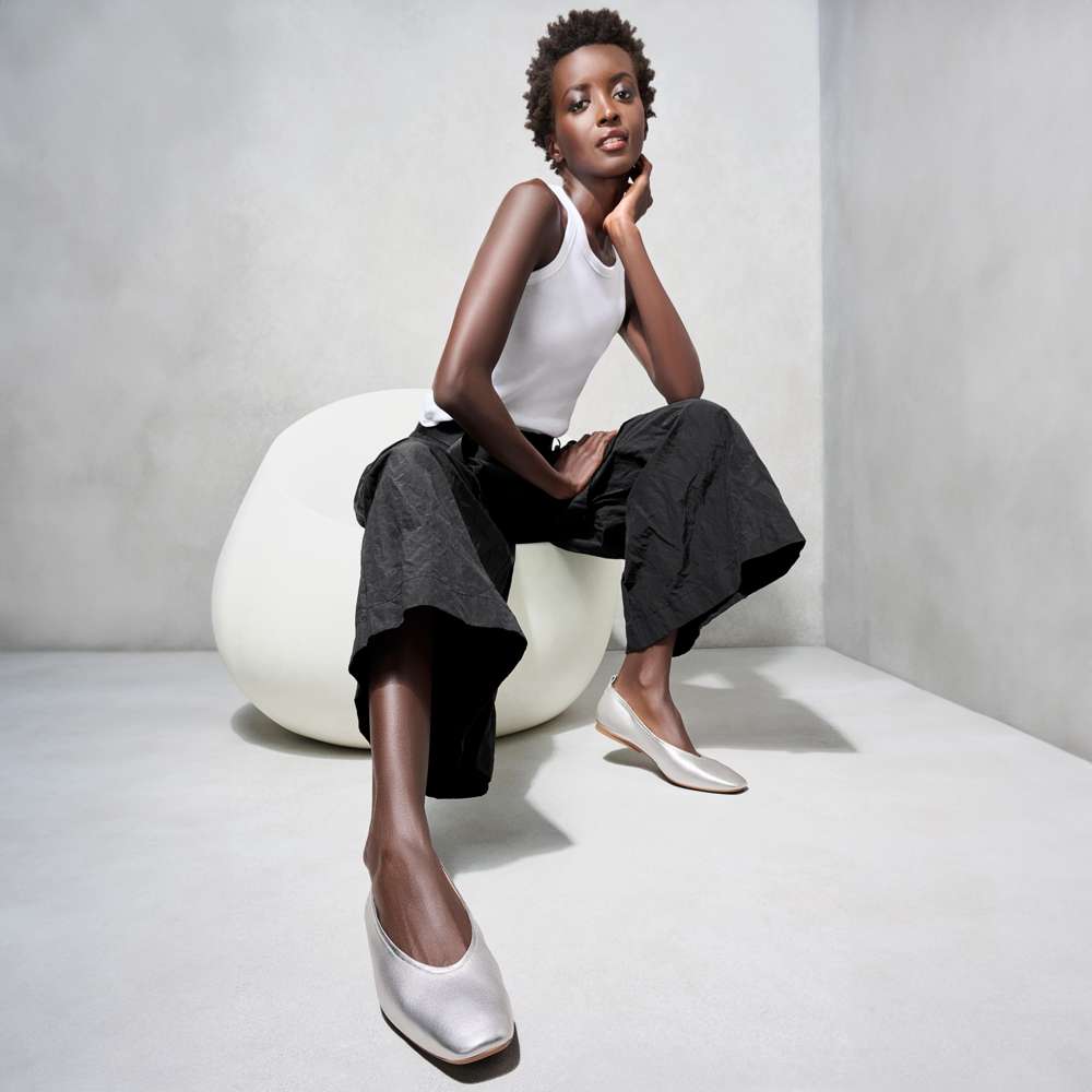 Carla Flat - Silver