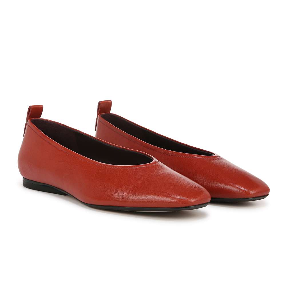 Carla Flat - Tomato Soup
