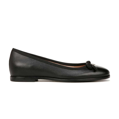 Essential Flat - Black Leather