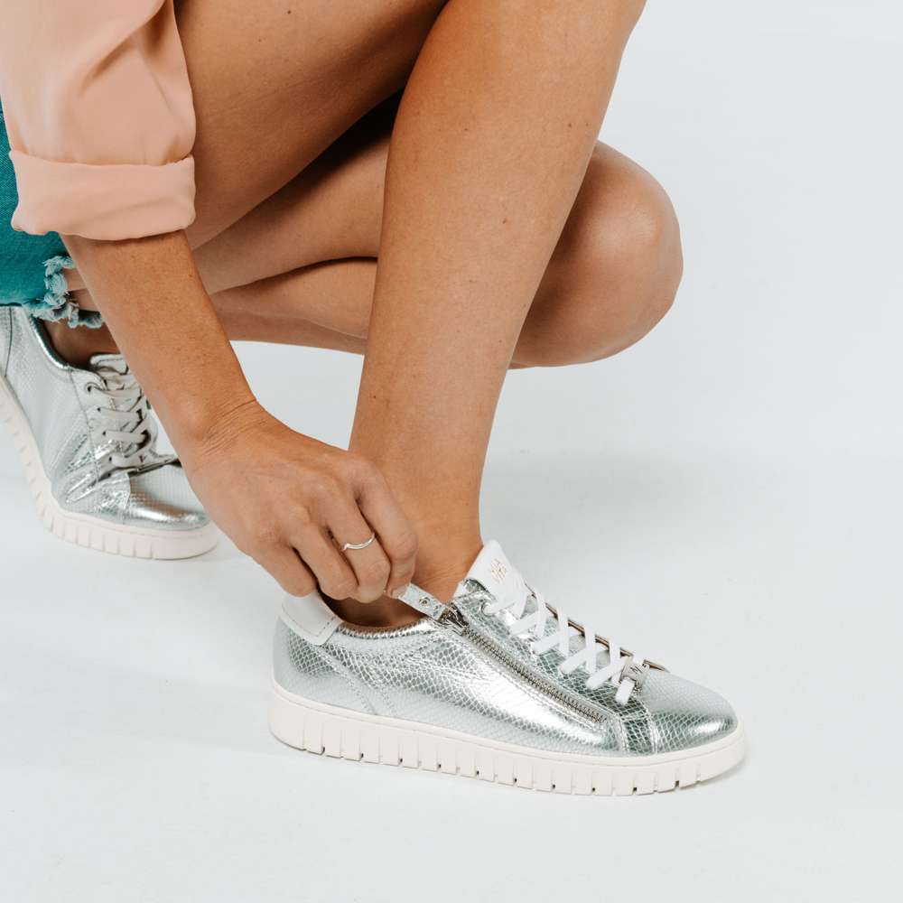 Luna Zip Casual Sneaker - Silver Snake