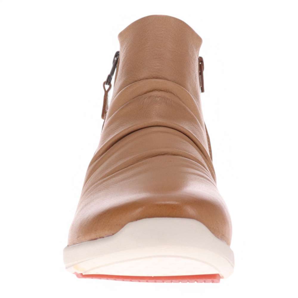 Nina II Zip Boot - Fawn