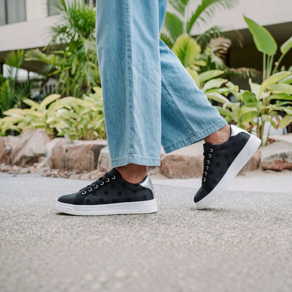 Paisley Floral Lace-Up Casual Sneaker - Black/Silver