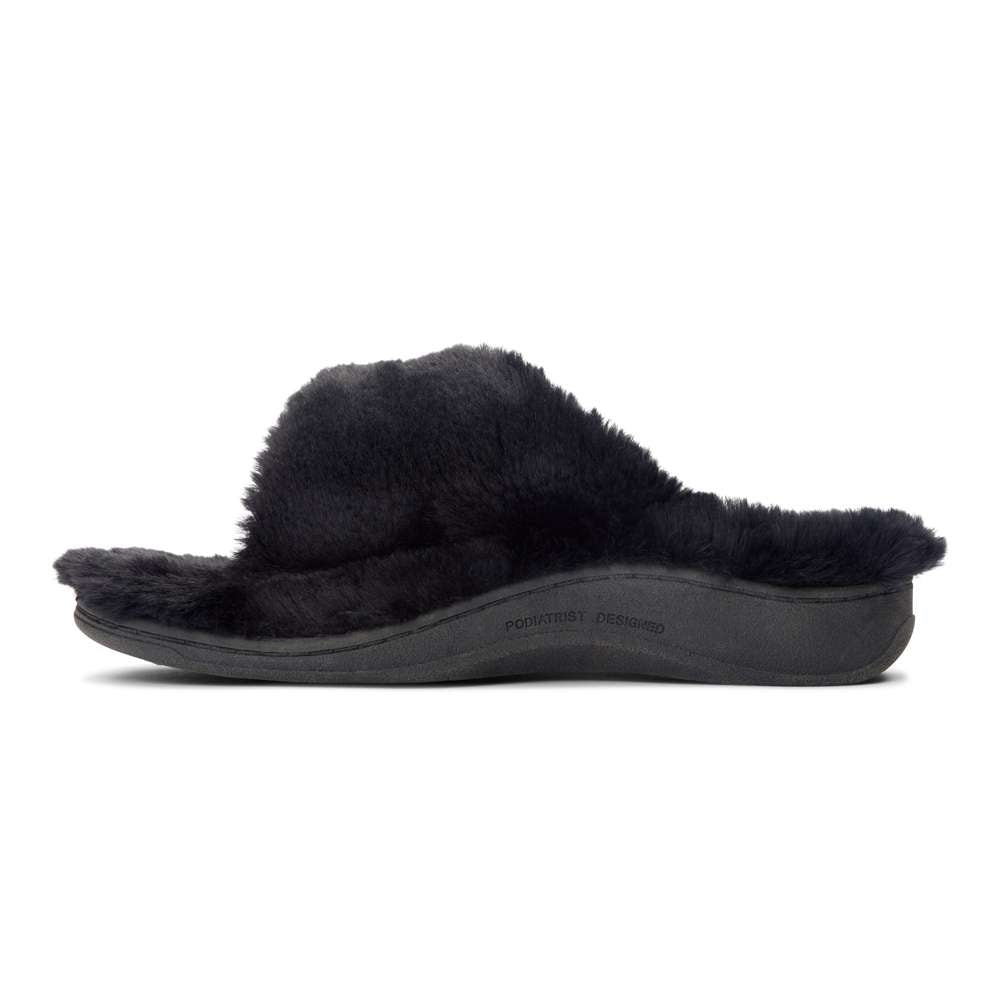 Relax Plush Slipper - Black