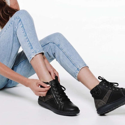 Wanda Zip Boot - Black